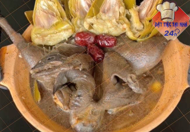 Gà ác hầm bông Atiso