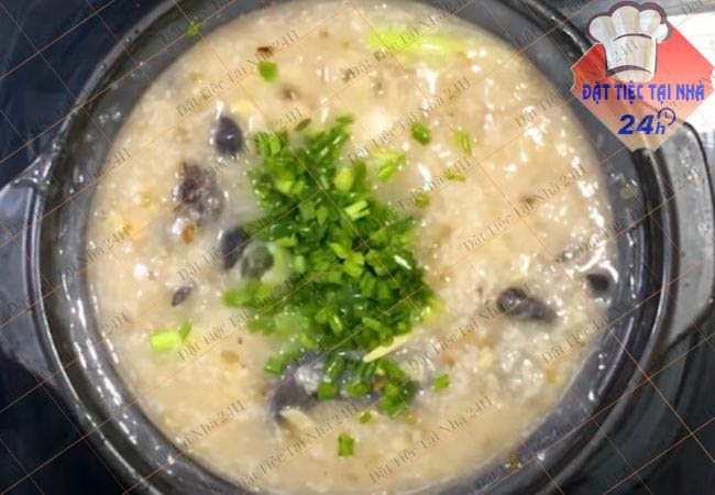 Gà ác nấu cháo đậu xanh