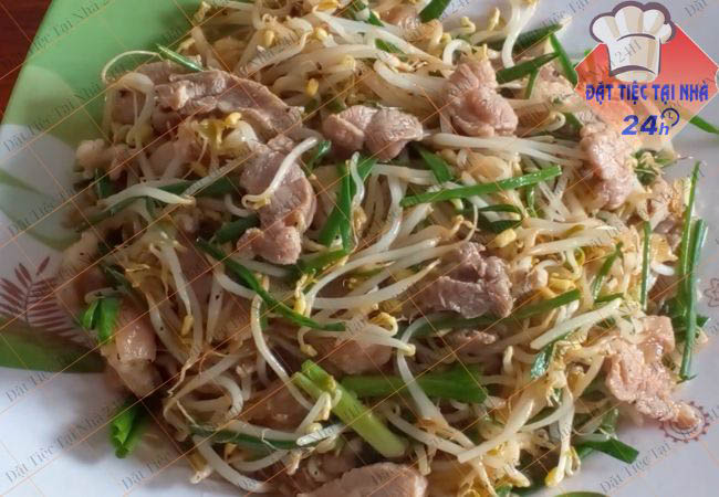 Thịt heo xào giá đỗ Thịt heo xào giá đỗ
